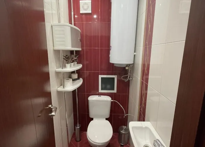 Riverside 1 With Free Parking