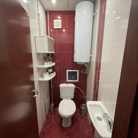 Riverside 1 With Free Parking