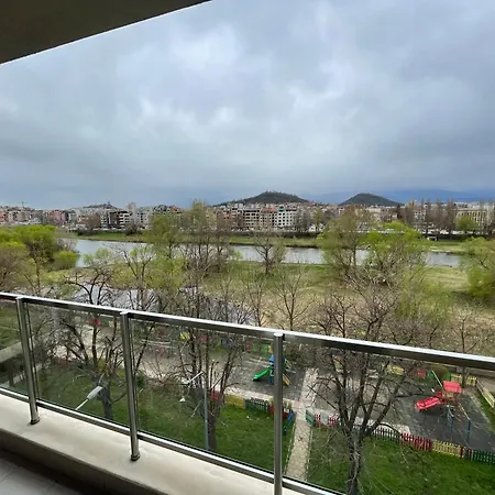 Riverside 1 With Free Parking 아파트 *