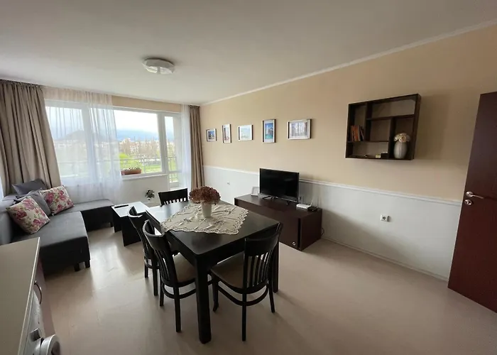 Riverside 1 With Free Parking Apartment