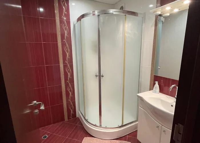 Riverside 1 With Free Parking Apartment *